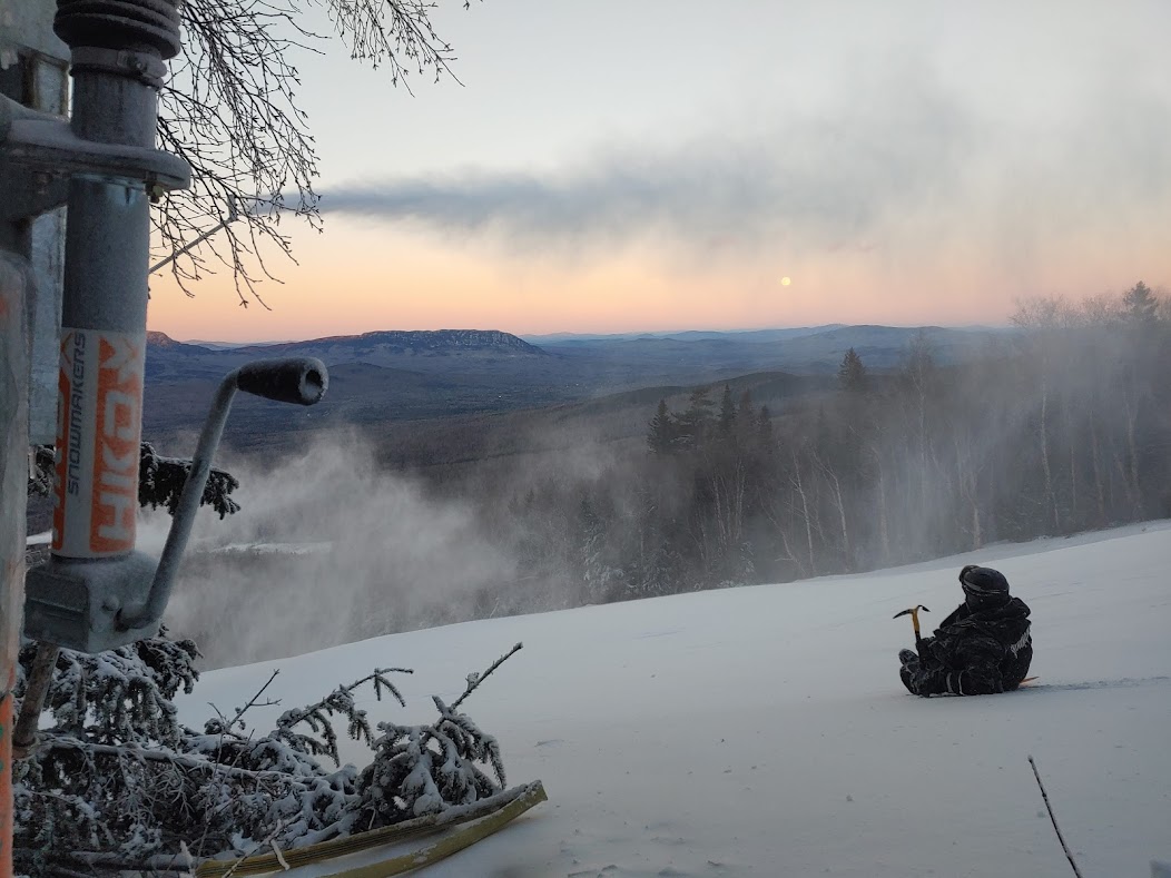 Starting a snowmaking job in November and need gear : r/snowmaking